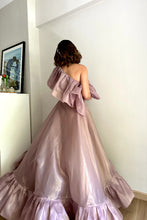 Load image into Gallery viewer, gurleen gambhir gown