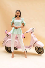 Load image into Gallery viewer, Origami sleeve top