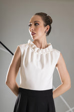 Load image into Gallery viewer, Floral smocking jumpsuit