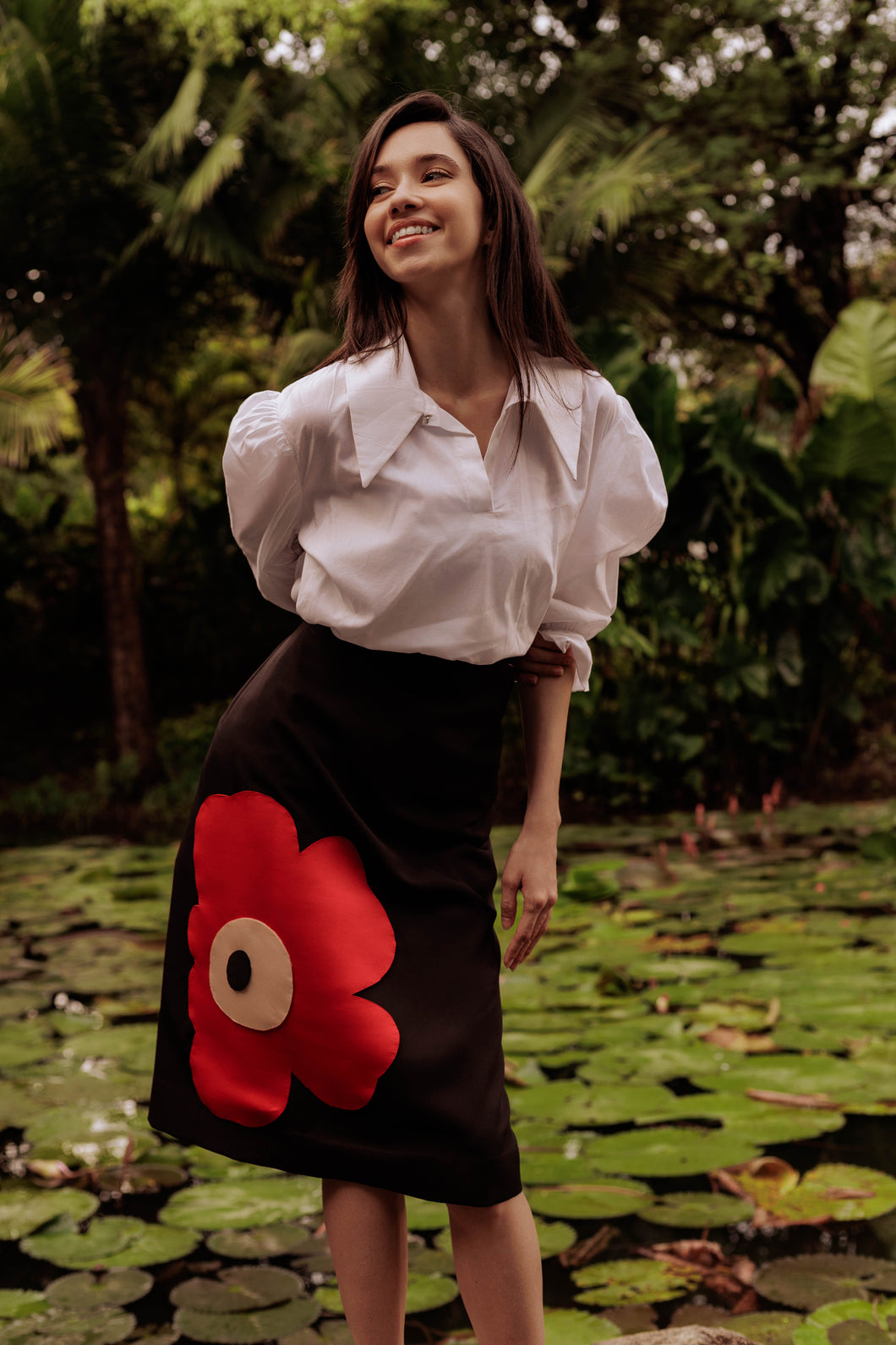 Straight skirt with flower