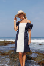 Load image into Gallery viewer, Color blocked dress with puffed sleeves
