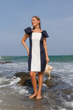 Load image into Gallery viewer, Color blocked dress with puffed sleeves
